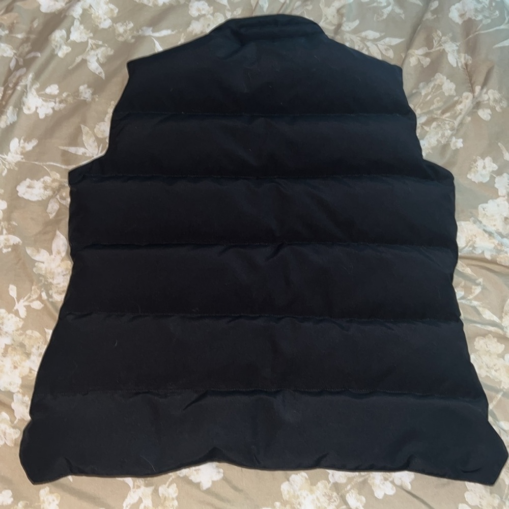 Canada Goose Black Puffer Vest Size XL - Picture 9 of 11